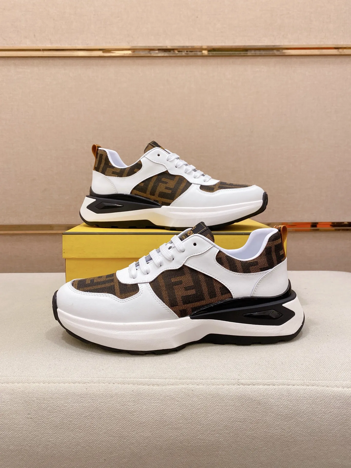 Men's shoes 💰 442💰 (FENDI) New style 👊🏻 upper 🇮🇹 imported cowhide fabric 🇩🇪 lining imported sheepskin lining. The original outsole is molded to reflect the identity of every man, and the upper foot is stable and elegant🚶🏻🚶🏻High-end customized original version📯No matter the wind or rain, the shoe last remains unchanged and can withstand the verification of time🔍️,🔵 Size: 38-44